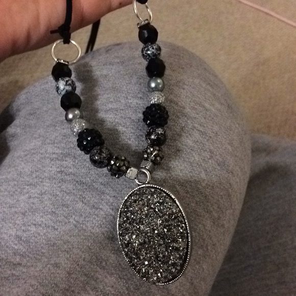 Hand-crafted Necklace - Picture 3 of 4